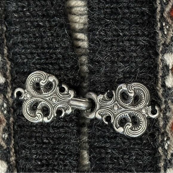 Dale of Norway M Black Red white Classic Fair Isle Wool Knit Clasp Ski Sweater - Picture 6 of 10